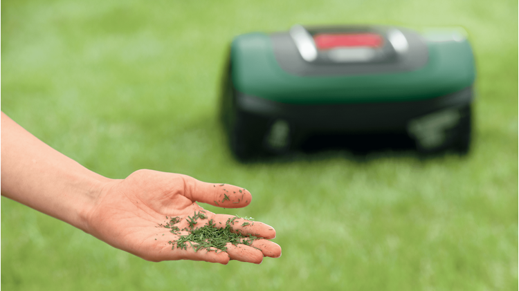 BOSCH Mulching-System für natürlichen Rasendünger