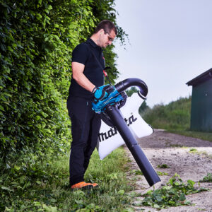 Makita DUB363ZV komfortable Bedienung